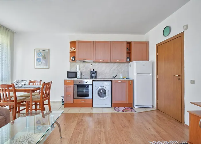 Lejlighed Charming 1-bedroom In Ravda By Flat Mаnаger *